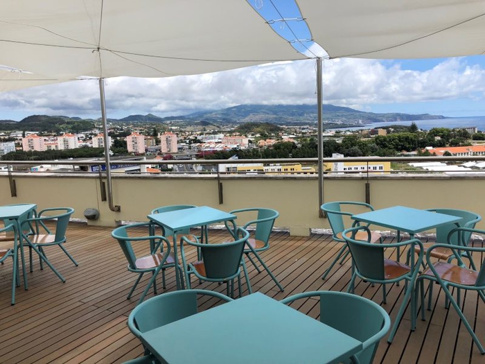 As melhores ofertas e preços no site oficial VIP Executive Azores Hotel Ponta Delgada
